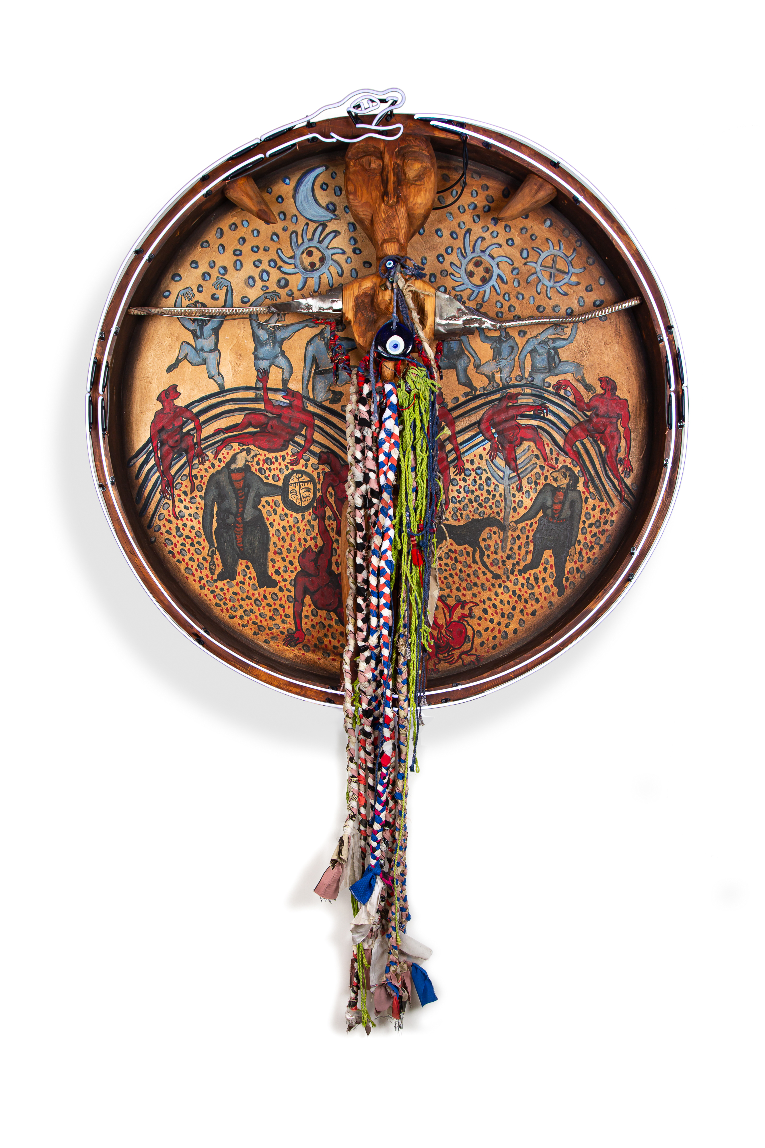 Ramazan Can, Tüür, 2014, Holz, Metall, Stoff, Neon & Öl auf Leinwand, 215 x 145 x 30 cm © Ramazan Can/ Galerie Anna Laudel Düsseldorf/Istanbul, Foto: Galip Kürkçü